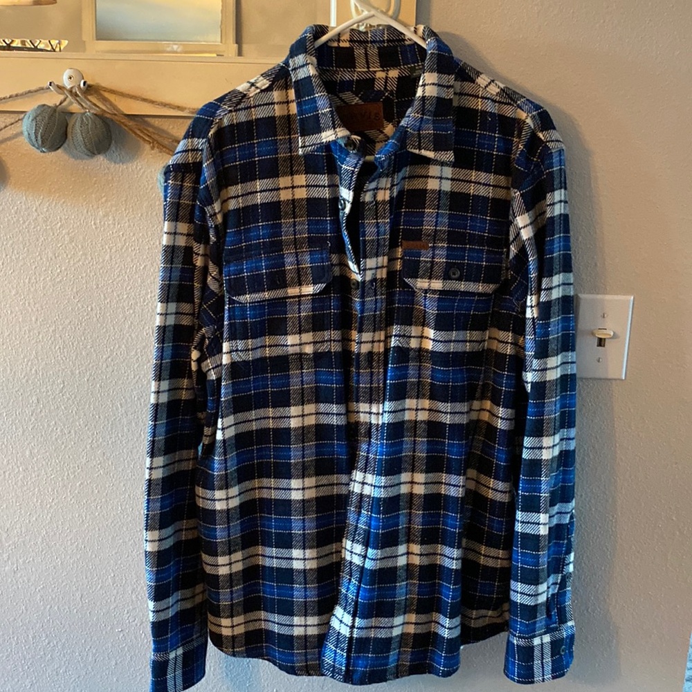Men’s flannel 100% cotton with pockets.